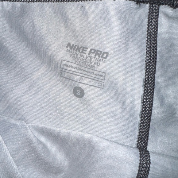 Nike Pro Grey Patterned Spandex Size Small - Picture 3 of 4